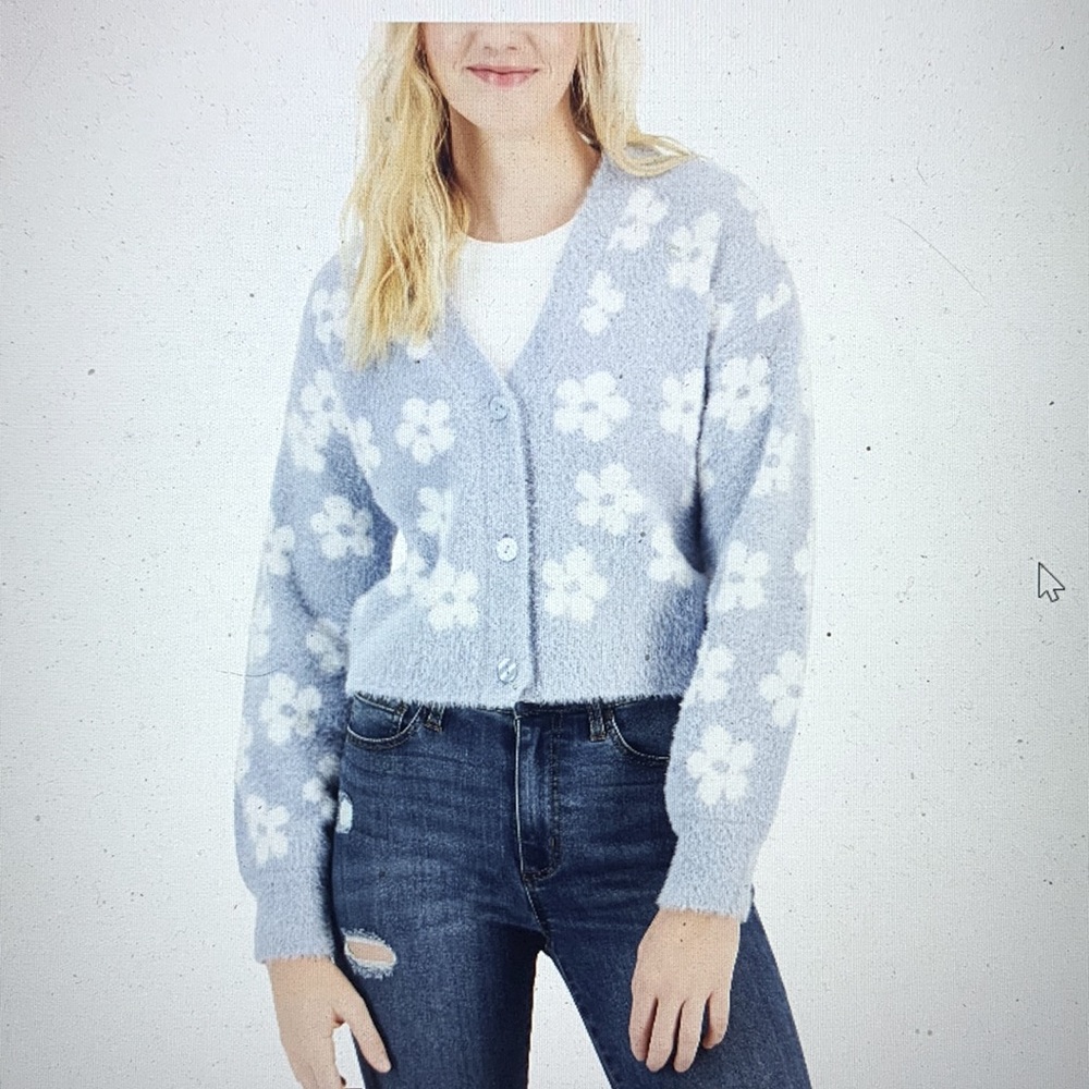 Crave Fame Blue Button-up Cardigan with Balloon-sleeves with White Daisy Design